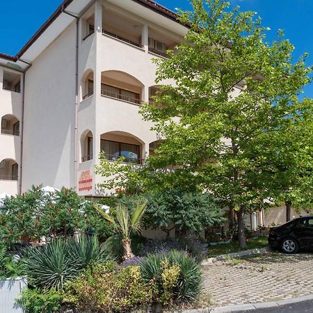 Hotel Sea Vista Sveti Vlas Bagian luar foto