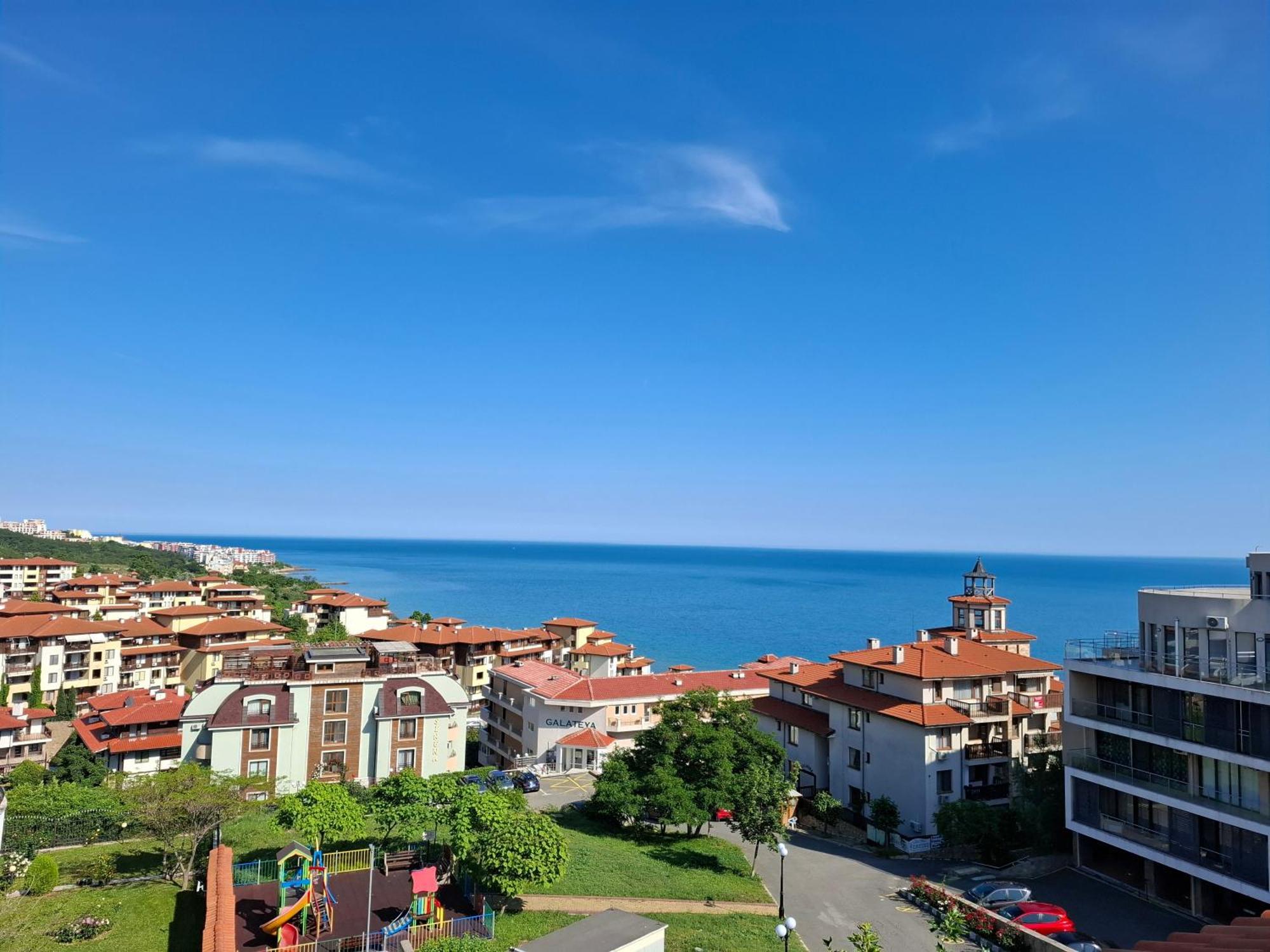 Hotel Sea Vista Sveti Vlas Bagian luar foto