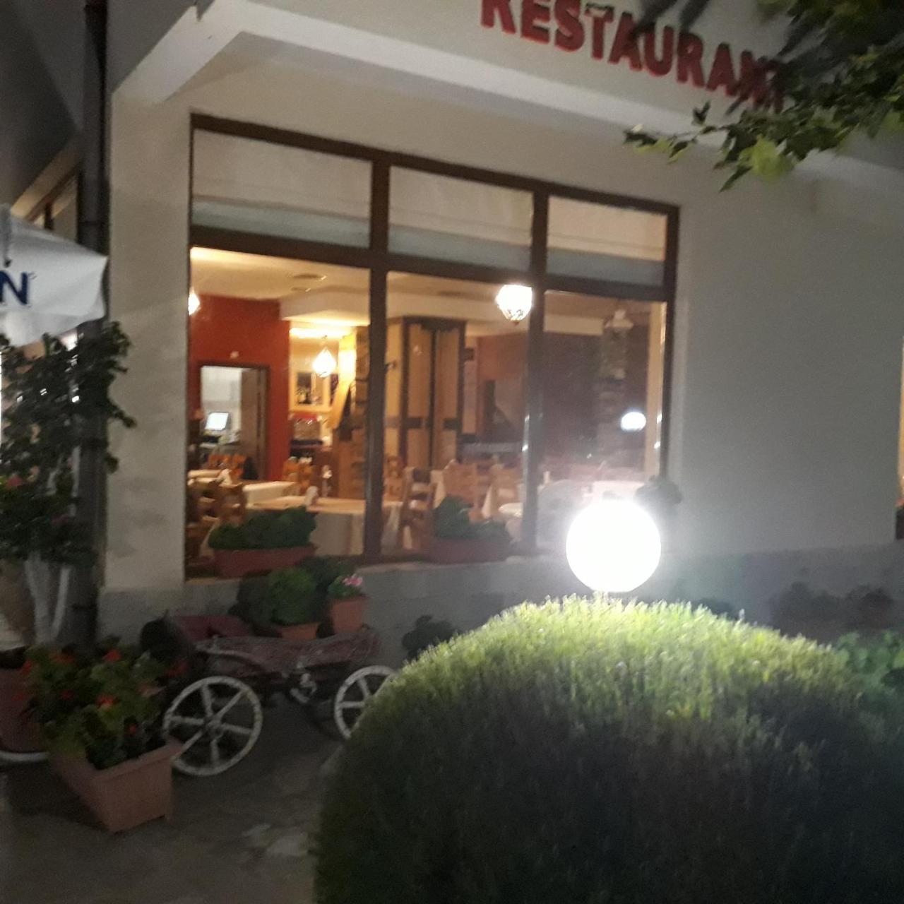 Hotel Sea Vista Sveti Vlas Bagian luar foto