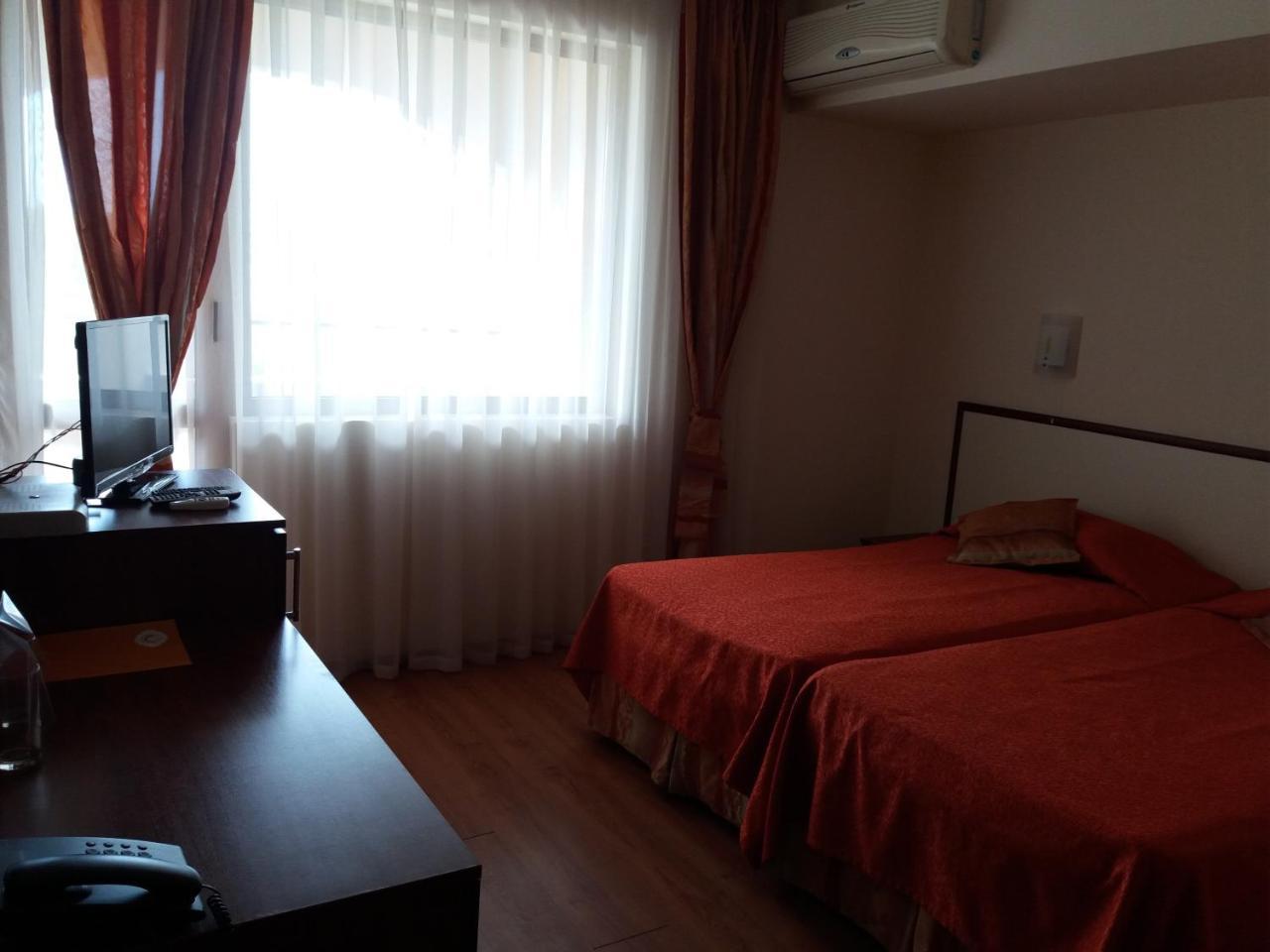 Hotel Sea Vista Sveti Vlas Bagian luar foto