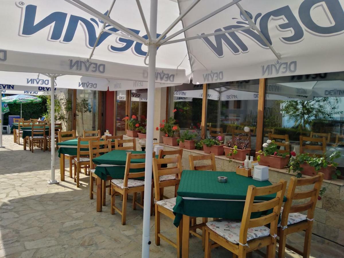 Hotel Sea Vista Sveti Vlas Bagian luar foto