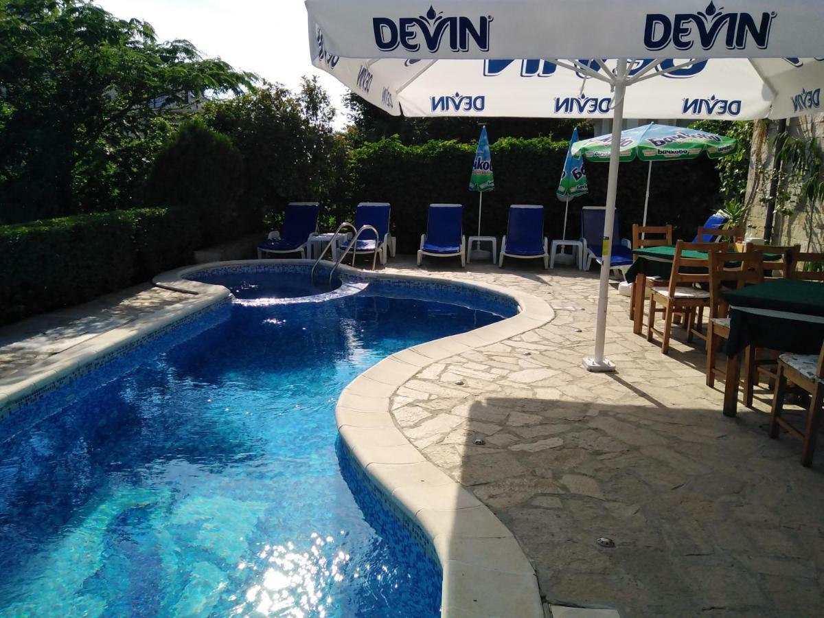 Hotel Sea Vista Sveti Vlas Bagian luar foto